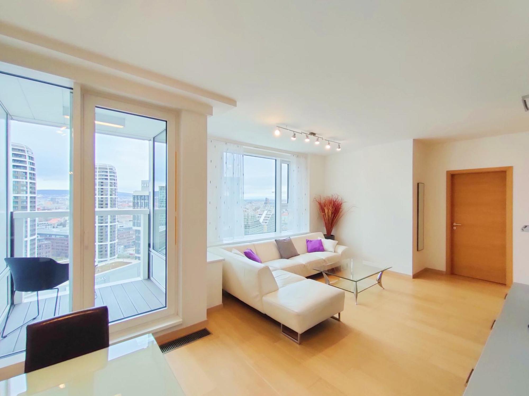 Sag Romantic 22 Floor Panorama City Free Parking Free Wifi Bratislava Bagian luar foto