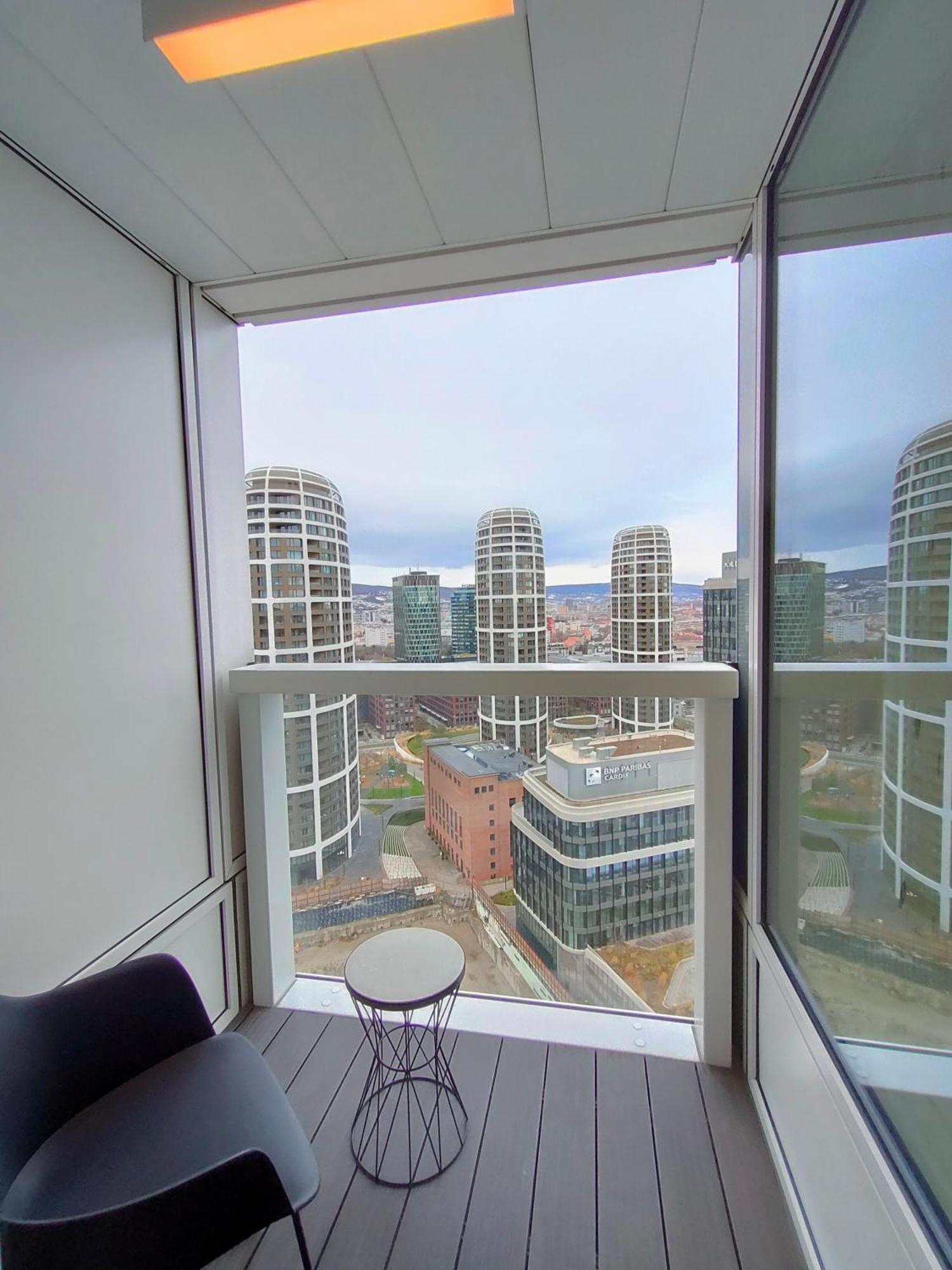 Sag Romantic 22 Floor Panorama City Free Parking Free Wifi Bratislava Bagian luar foto